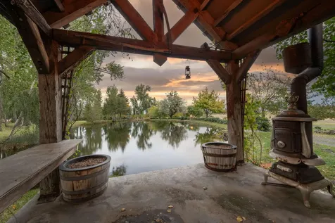 21925 Bear Creek Road Bend OR 97701