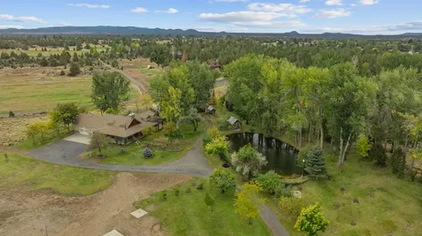 21925 Bear Creek Road Bend OR 97701