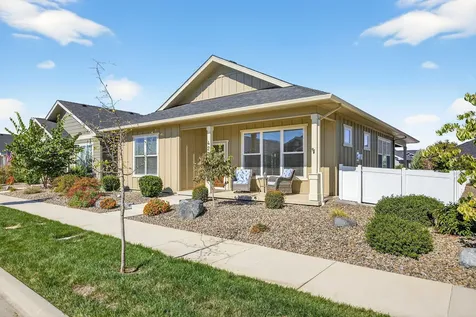 422 Castle Rock Drive Central Point OR 97502