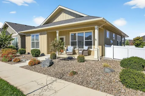 422 Castle Rock Drive Central Point OR 97502