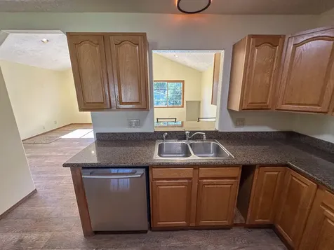 5912 Onyx Avenue Klamath Falls OR 97603
