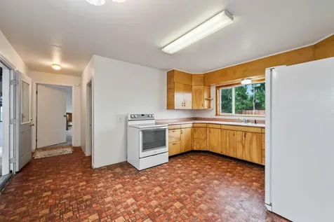 2377 N Main Street Prineville OR 97754