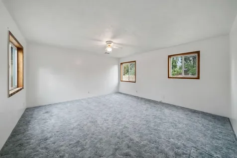 2377 N Main Street Prineville OR 97754