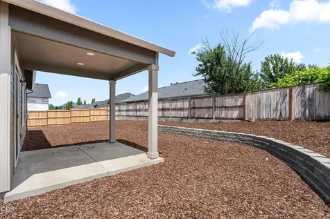 1147 Pumpkin Ridge Drive Eagle Point OR 97524