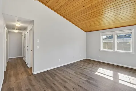 61839 Avonlea Circle Bend OR 97702