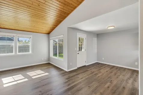 61839 Avonlea Circle Bend OR 97702