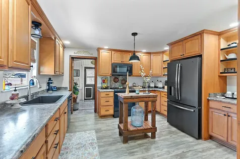 2951 Rogue River Highway Gold Hill OR 97525