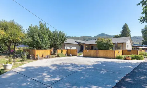 2951 Rogue River Highway Gold Hill OR 97525