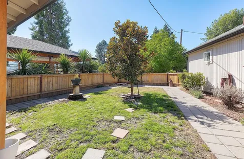 2951 Rogue River Highway Gold Hill OR 97525