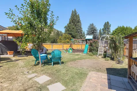 2951 Rogue River Highway Gold Hill OR 97525