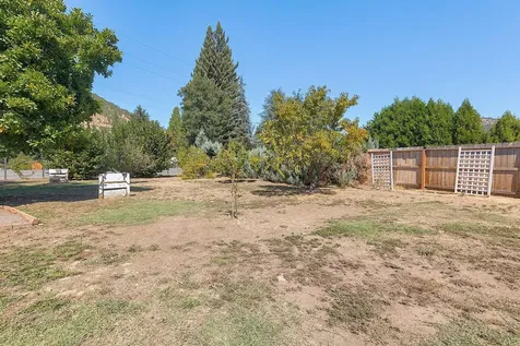 2951 Rogue River Highway Gold Hill OR 97525