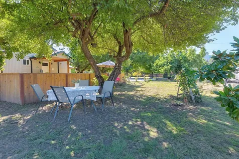 2951 Rogue River Highway Gold Hill OR 97525