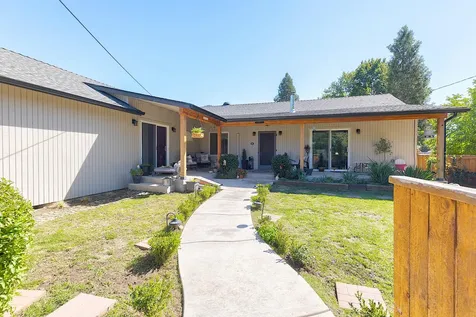 2951 Rogue River Highway Gold Hill OR 97525