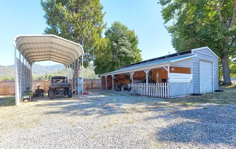 2951 Rogue River Highway Gold Hill OR 97525