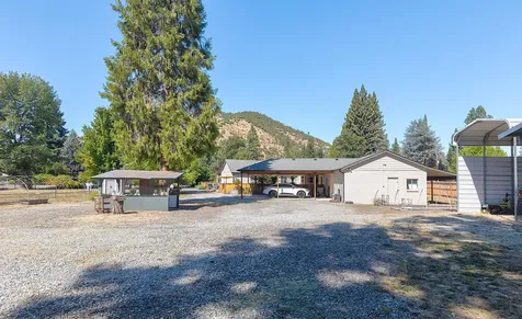 2951 Rogue River Highway Gold Hill OR 97525