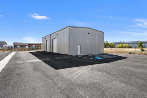 1339 Avenue F White City OR 97503