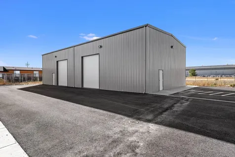 1339 Avenue F White City OR 97503
