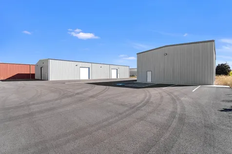 1339 Avenue F White City OR 97503