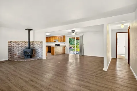 1826 Hart Avenue Medford OR 97501