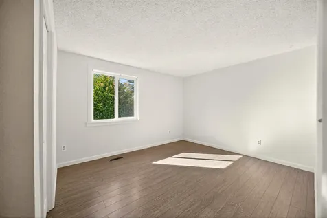 1826 Hart Avenue Medford OR 97501