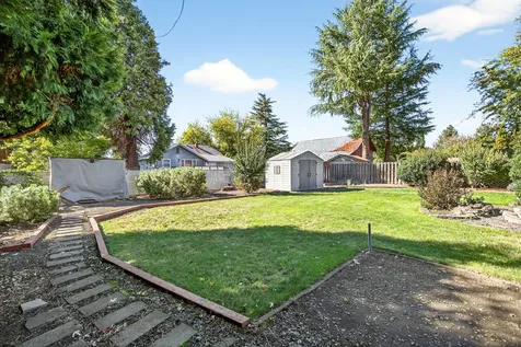 1826 Hart Avenue Medford OR 97501