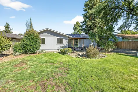 1826 Hart Avenue Medford OR 97501