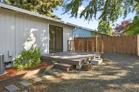 1826 Hart Avenue Medford OR 97501