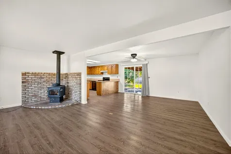 1826 Hart Avenue Medford OR 97501