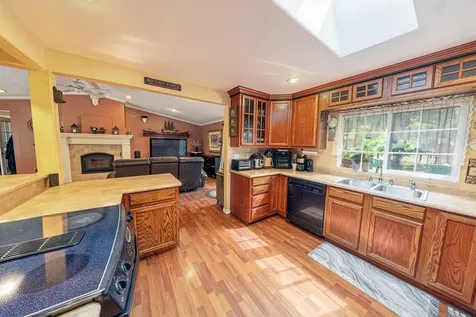 1121 Yeust Road Azalea OR 97410