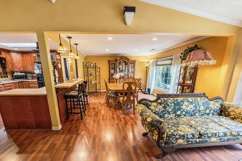 1121 Yeust Road Azalea OR 97410