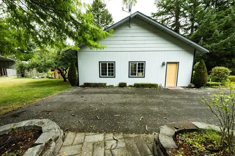 1121 Yeust Road Azalea OR 97410