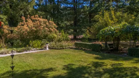 1121 Yeust Road Azalea OR 97410