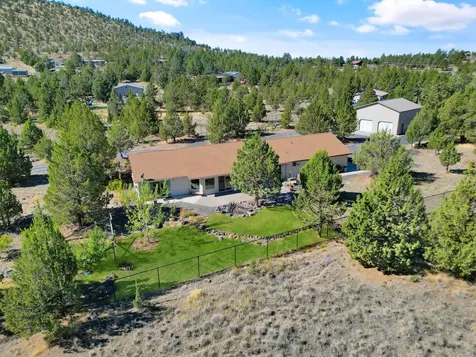 6833 SE Raven Hill Court Prineville OR 97754