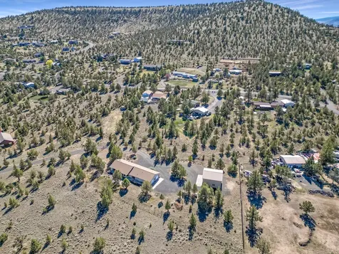 6833 SE Raven Hill Court Prineville OR 97754