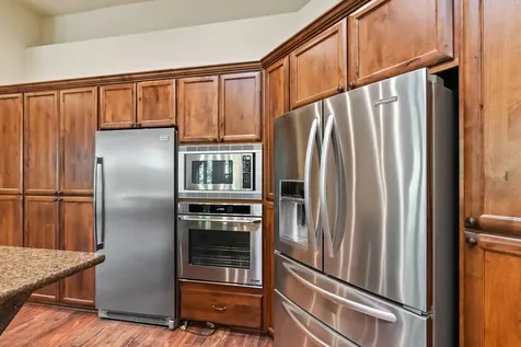 61245 Crescent Court Bend OR 97702