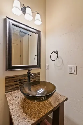 61245 Crescent Court Bend OR 97702