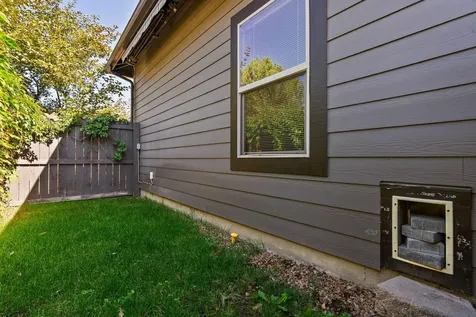 61245 Crescent Court Bend OR 97702