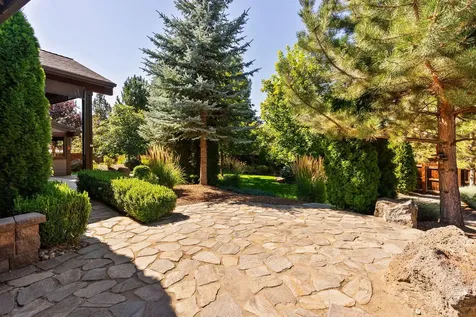 61245 Crescent Court Bend OR 97702