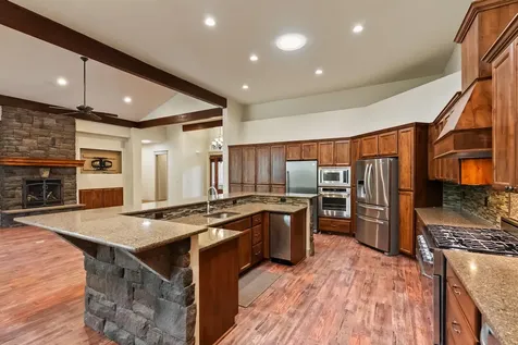 61245 Crescent Court Bend OR 97702