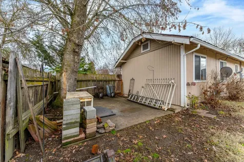 409 SE J Street Grants Pass OR 97526