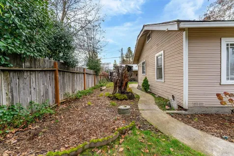 409 SE J Street Grants Pass OR 97526