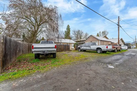 409 SE J Street Grants Pass OR 97526