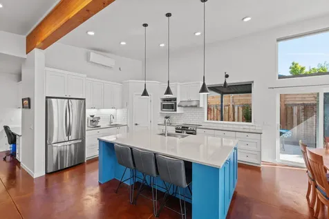1232 NW Albany Avenue Bend OR 97703