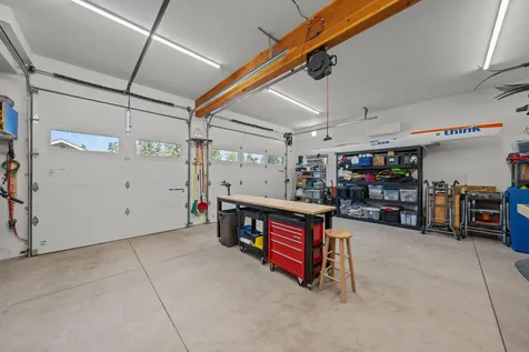 1232 NW Albany Avenue Bend OR 97703