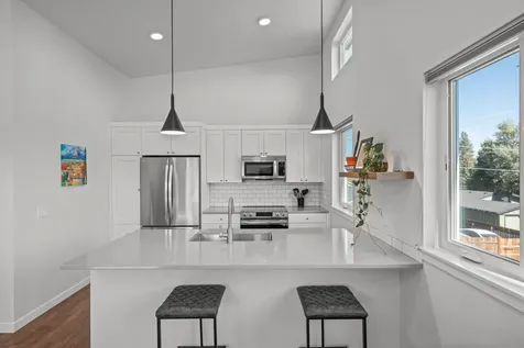 1232 NW Albany Avenue Bend OR 97703