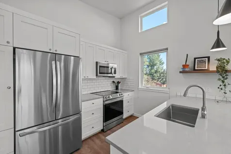 1232 NW Albany Avenue Bend OR 97703