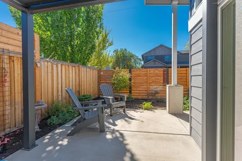 1232 NW Albany Avenue Bend OR 97703