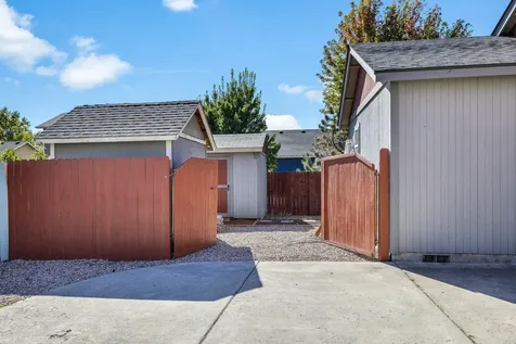 1352 SW 35th Street Redmond OR 97756