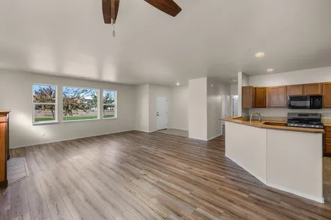 1352 SW 35th Street Redmond OR 97756