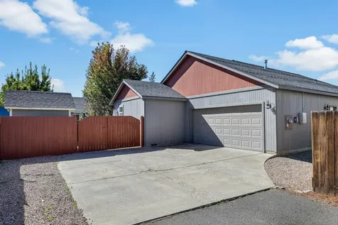 1352 SW 35th Street Redmond OR 97756